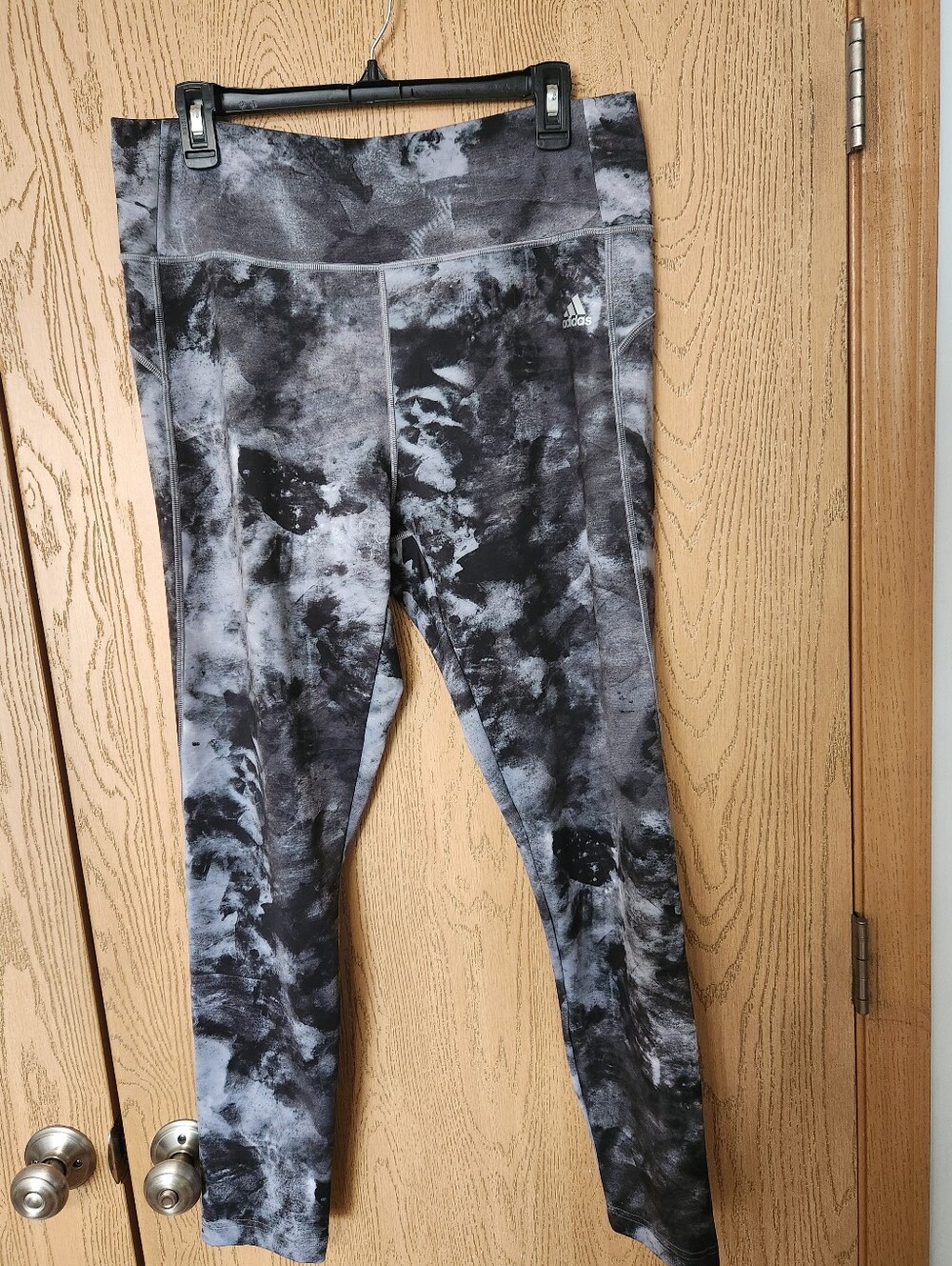 adidas Women's Gray & Black Hint Of Green Tie-Dye Leggings With A Waist Pocket